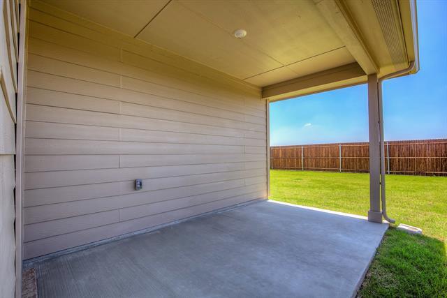 Building Photo - 2213 Dyre Dr