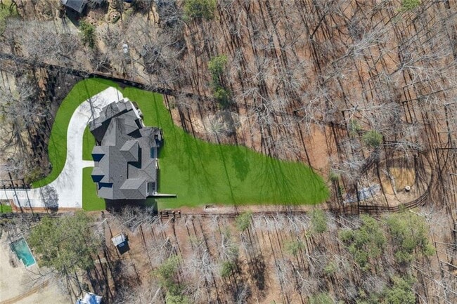 Building Photo - 2309 Dinsmore Rd