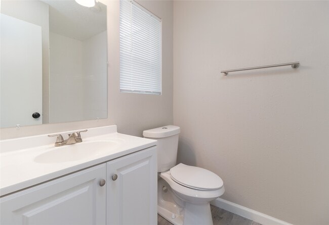 Building Photo - 9603 Seeker St