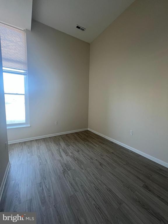 Building Photo - 317 NORTH Ave