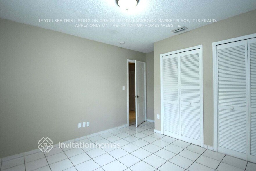 Building Photo - 1276 SW 143rd Pl