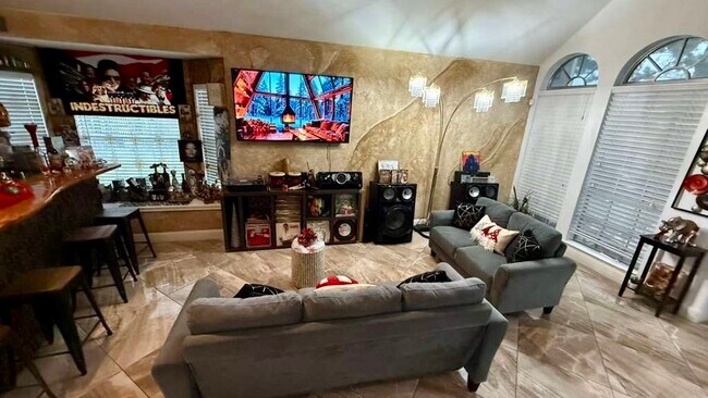 Building Photo - 17243 Desert Maize Ln