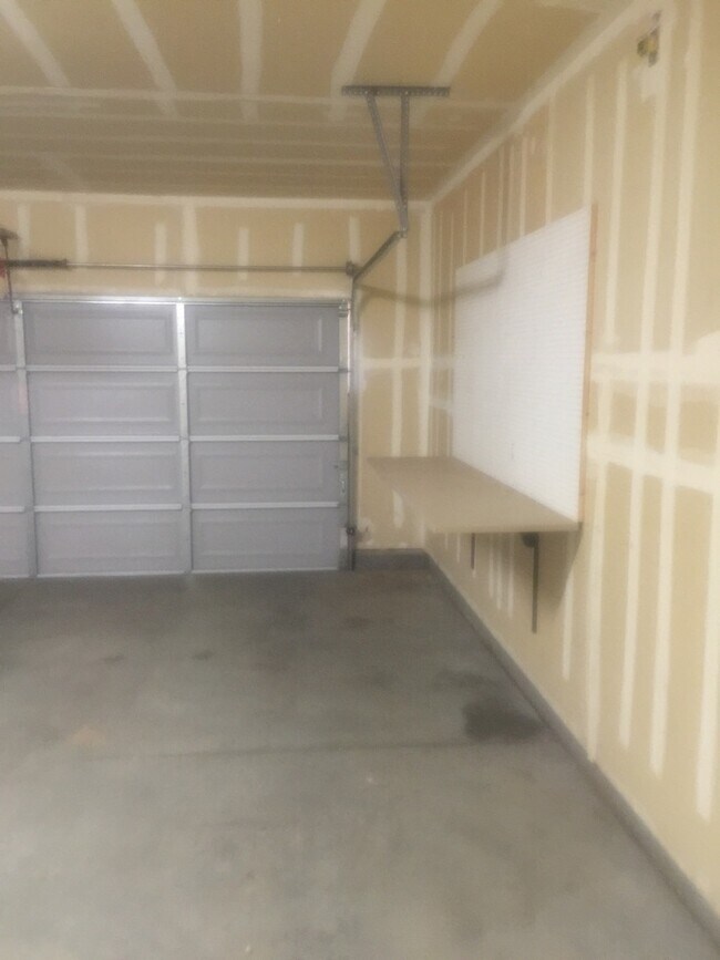 Building Photo - 3962 Blackberry Ave