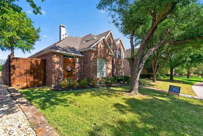 Building Photo - 3731 Charter Dr