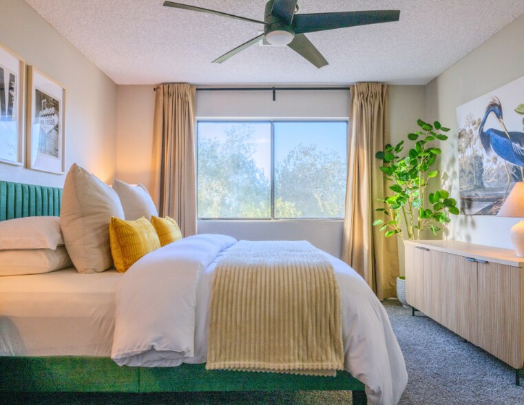 Building Photo - 7804 Sparkle Ave