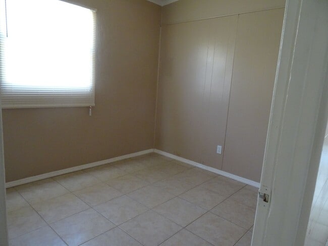 Building Photo - 3 Bed Home for Rent!