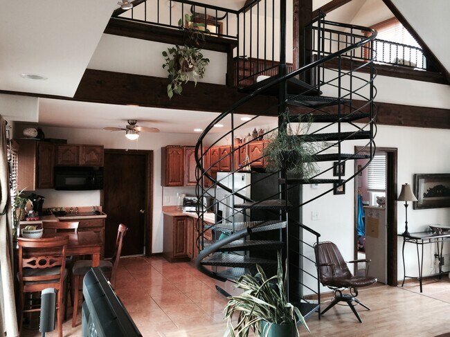 Primary Photo - 1603 S 100th St