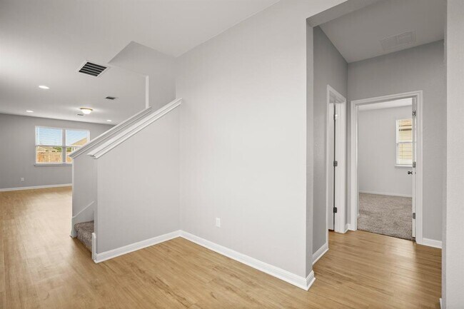 Building Photo - 6807 Tiznow Ln