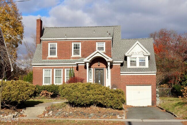 Primary Photo - 647 New Scotland Ave