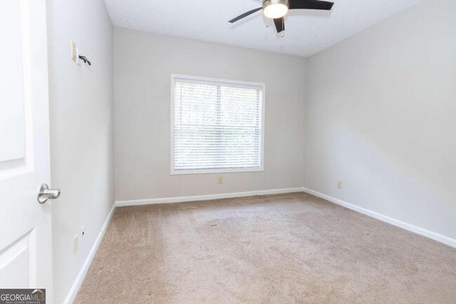 Building Photo - 1250 Parkwood Cir SE