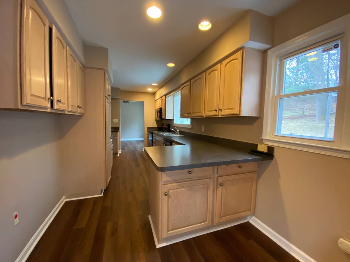 kitchen - 1815 CRANBERRY LN