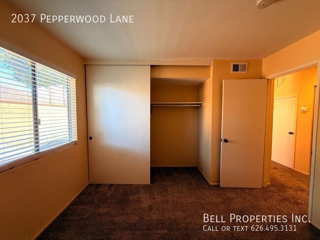 Building Photo - 2037 Pepperwood Ln