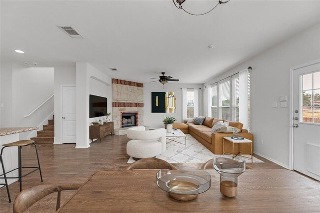 Building Photo - 150 Jasmine Cove