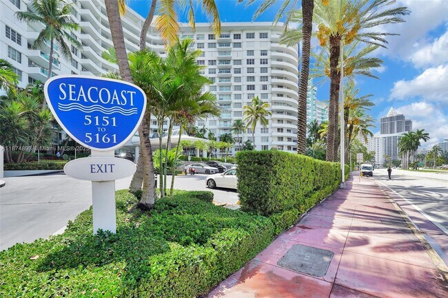 Building Photo - 5151 Collins Ave