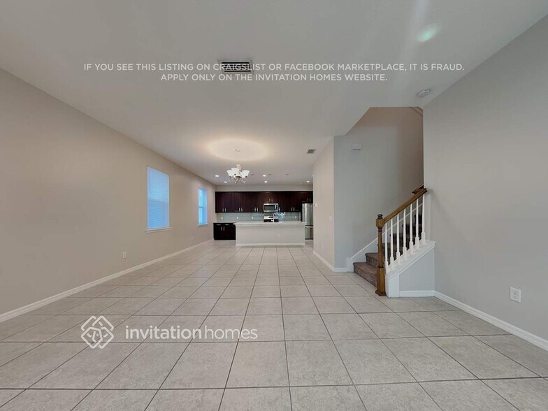 Building Photo - 14810 Caravan Ave