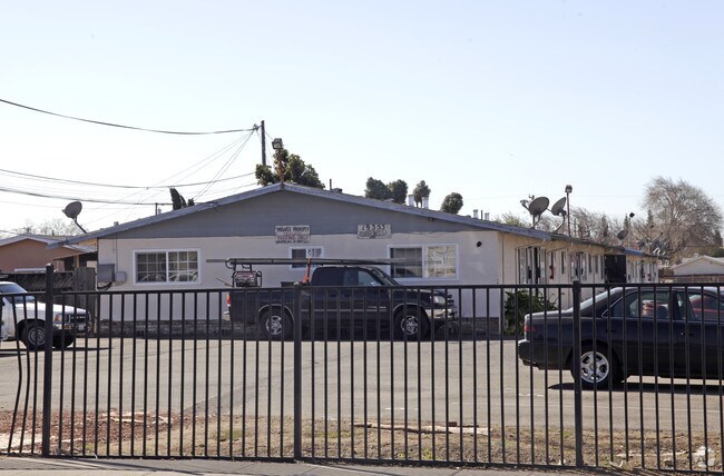 Building Photo - 19353 Meekland Ave