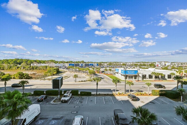 Building Photo - 9800 S Thomas Dr