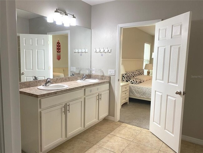 Building Photo - 8948 Mondial Ct