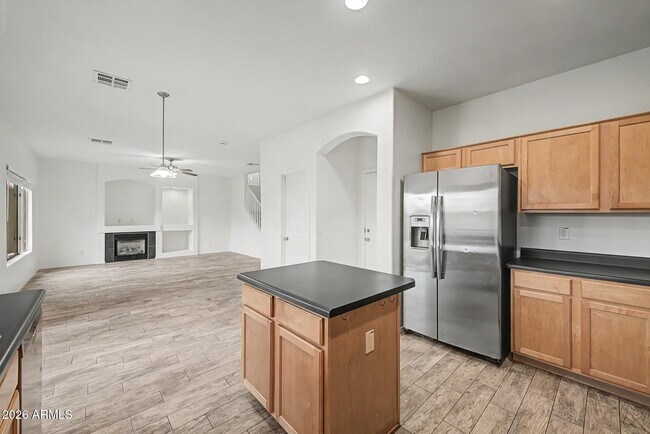 Building Photo - 3983 S Crosscreek Dr