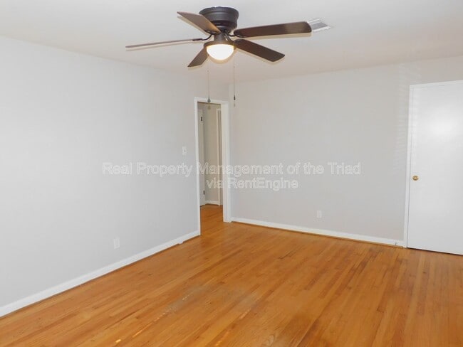 Building Photo - 1905 Palm St