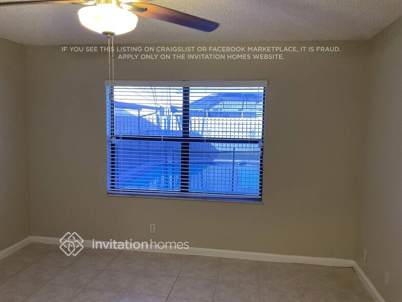 Building Photo - 9714 Sun Pointe Dr