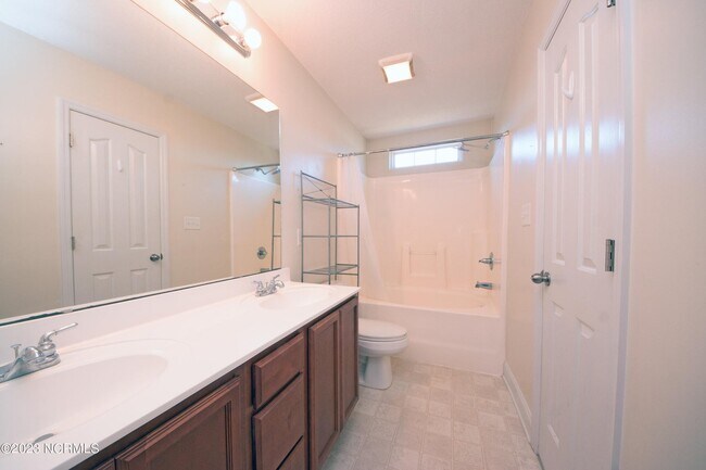 Building Photo - 211 Michel Ct