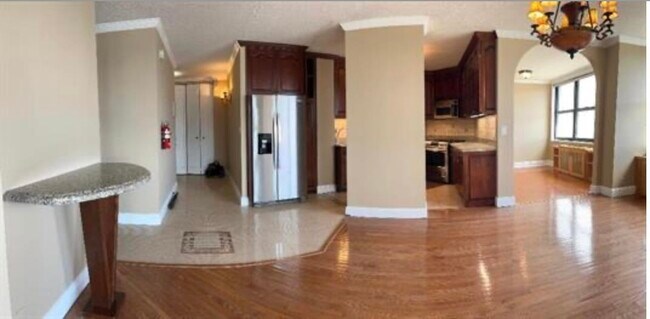 Building Photo - 7004 BLVD E