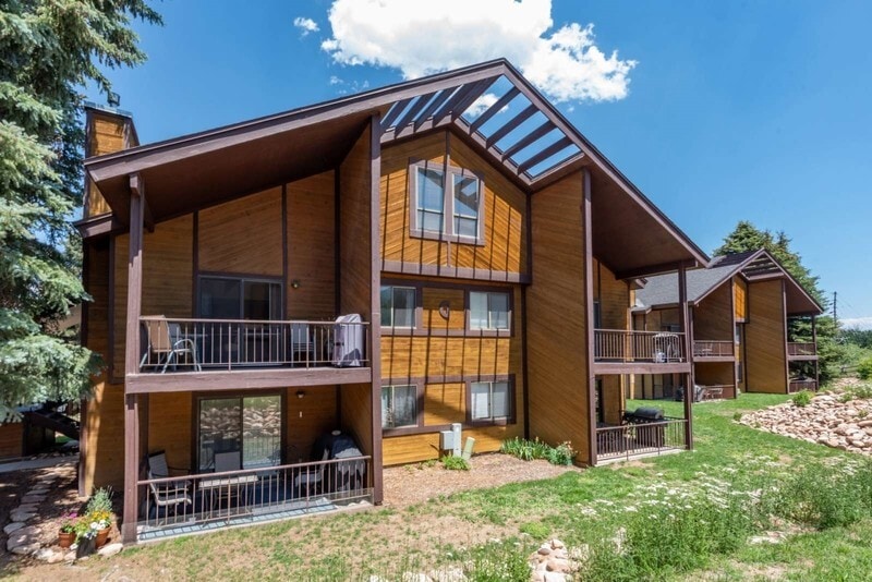 Building Photo - 2025 Canyons Resort Dr