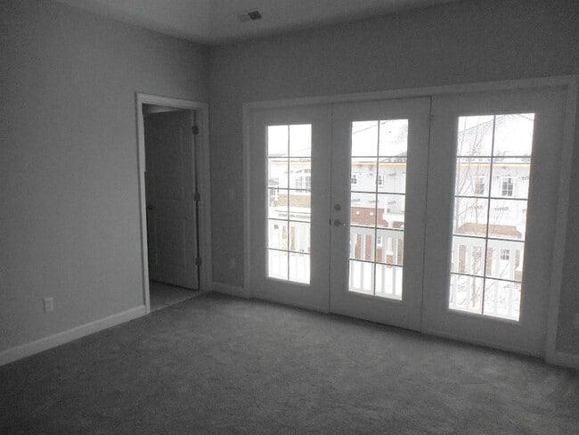 Building Photo - 5657 Arbor Chase Dr