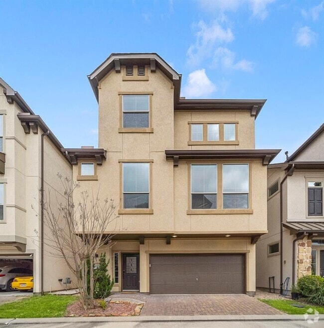 Building Photo - 9910 Spring Shadows Park Cir