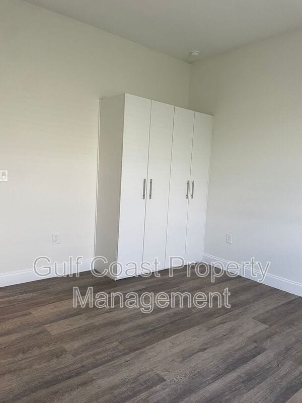 Building Photo - 126 Viewpoint Dr