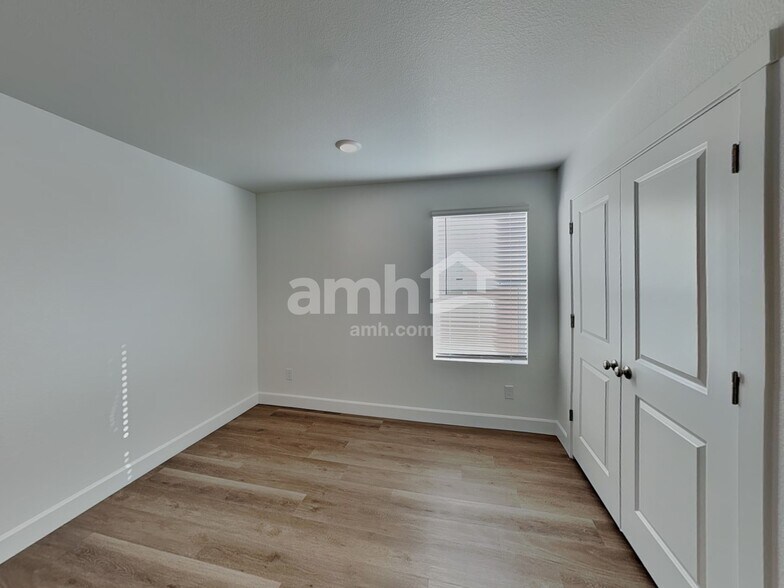 Building Photo - 10087 Abilene St