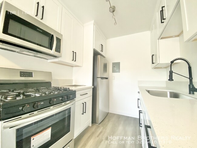 Building Photo - 1321 S Vine Ave Fullerton CA 92833