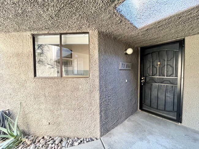 Building Photo - AVAILABLE NOW!! BEAUTIFUL  2 Bed / 2 Bath - Across from The River Shopping Center in RANCHO MIRAGE!