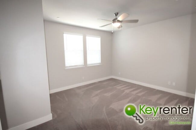 Building Photo - 3234 Sher Ct