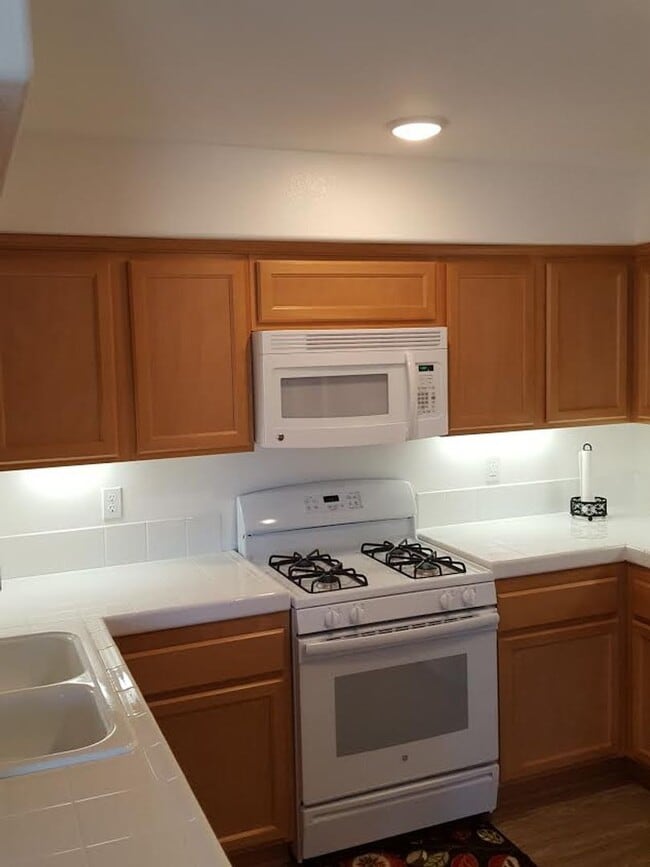 Building Photo - Pismo Beach Condo