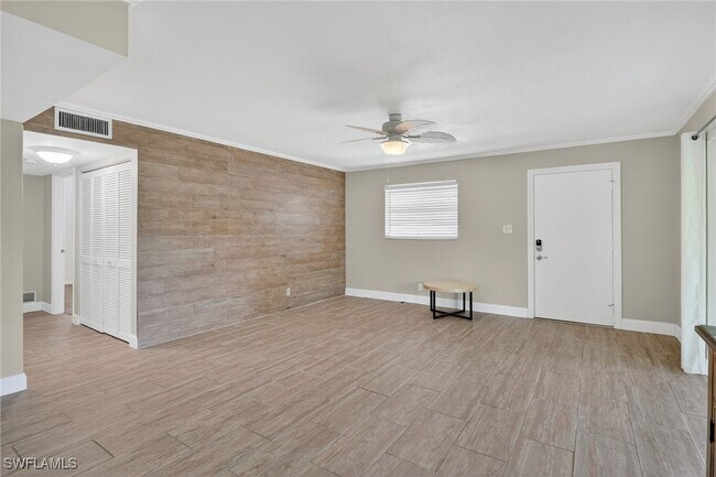 Building Photo - 1549 Sandpiper St