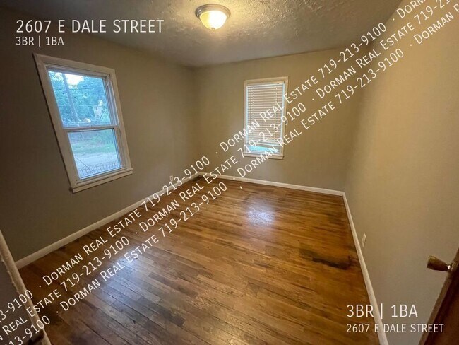 Building Photo - 2607 E Dale St