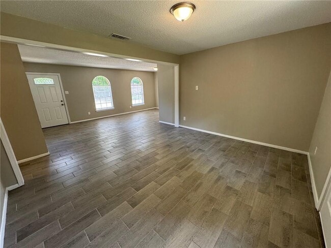 Building Photo - 6564 Cynthia Dr