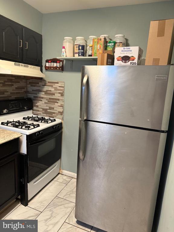 Building Photo - 3518 Madison St