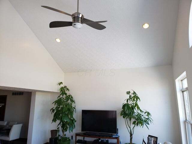 Great Room Ceiling - 2771 Abbey Knoll Dr