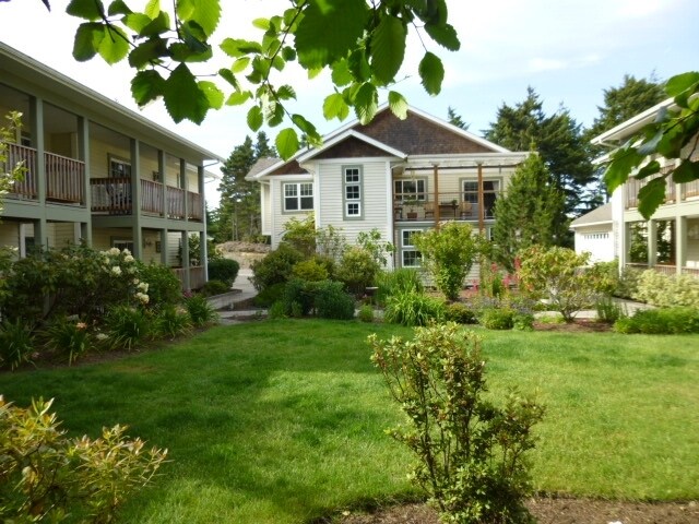 Primary Photo - Whistle Ridge Apartments