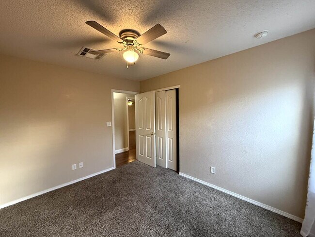 Building Photo - 14036 Volcanic Rock Dr