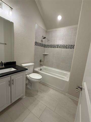 Building Photo - 2700 Richard St