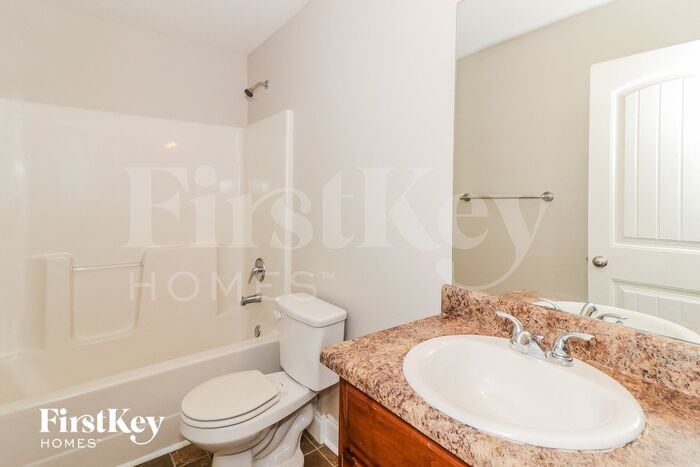 Building Photo - 2224 Smallwood Springs Dr