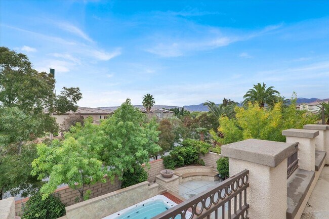 Building Photo - 12057 La Palmera Ave