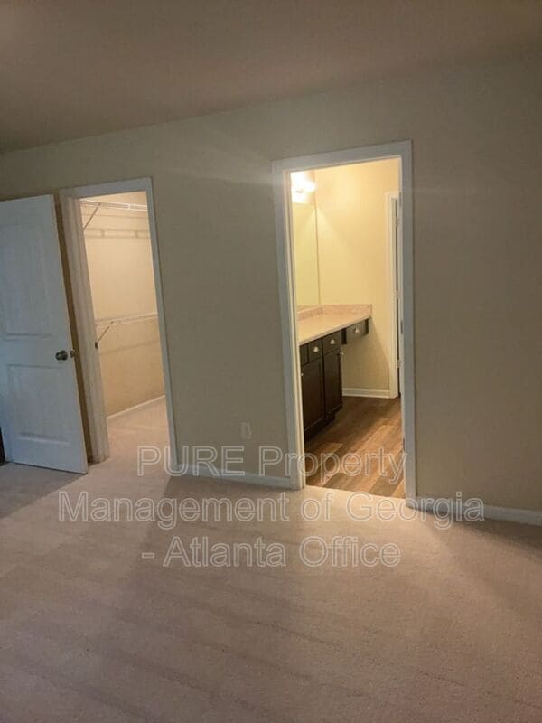 Building Photo - 160 Pine Ridge Rd