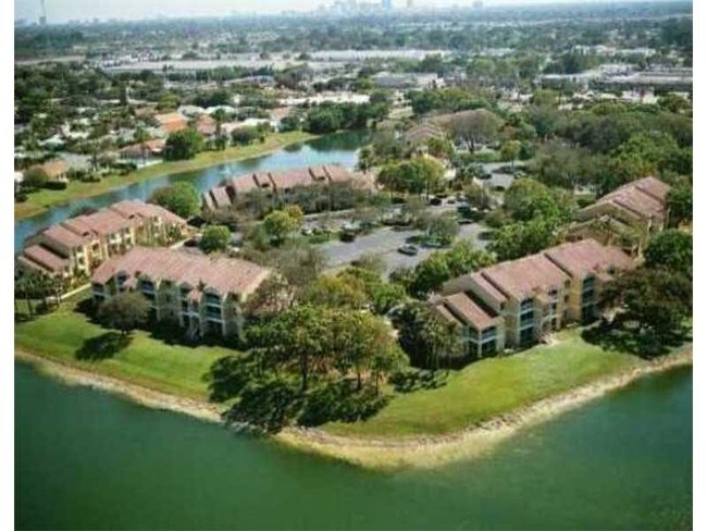 Building Photo - 2642 NW 33rd St