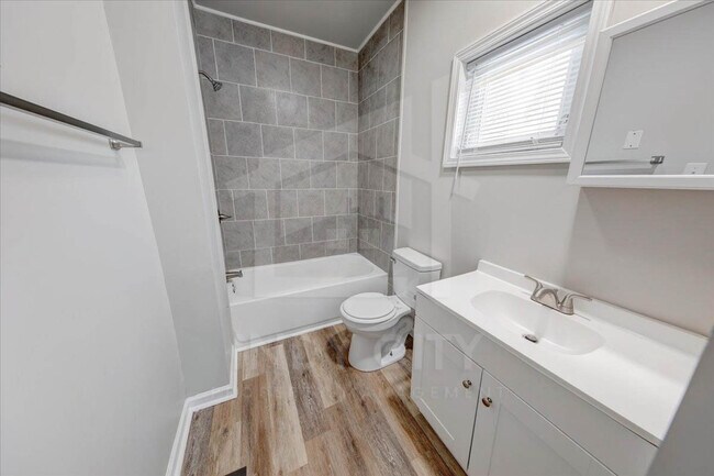 Building Photo - 3437 N Sherman Dr