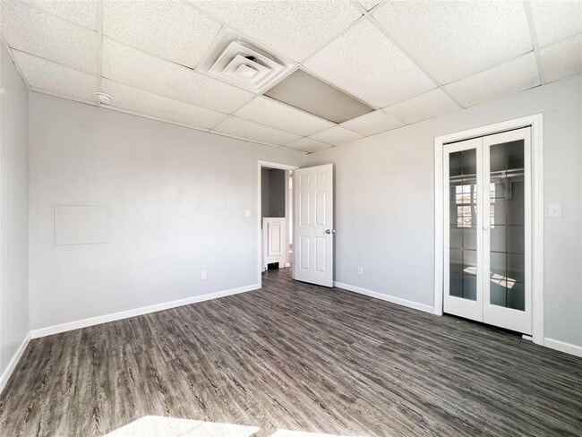 Building Photo - 4615 Heron St